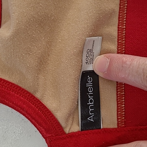 Ambrielle Red Lace Unlined Wirefree Full Figure Bra size 40DD - Picture 6 of 8